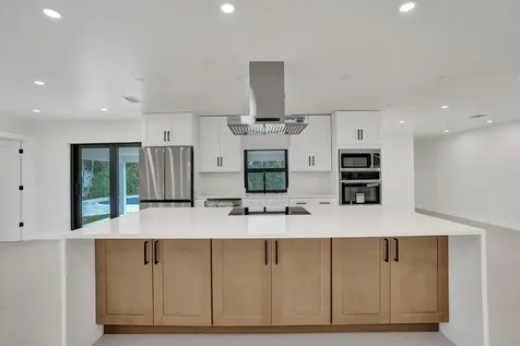 5561 NE 26th Avenue Fort Lauderdale FL 33308