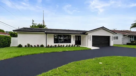 5561 NE 26th Avenue Fort Lauderdale FL 33308