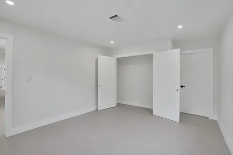 5561 NE 26th Avenue Fort Lauderdale FL 33308