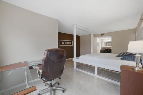 3940 Inverrary Boulevard Lauderhill FL 33319