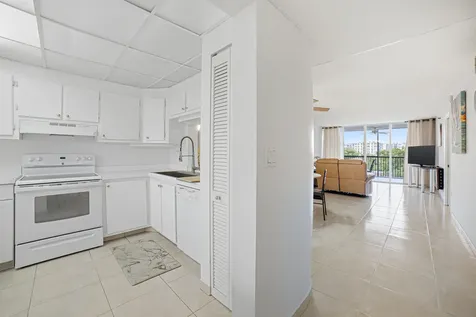 3940 Inverrary Boulevard Lauderhill FL 33319