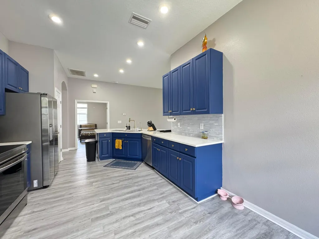 10868 Standing Stone Drive Wimauma FL 33598