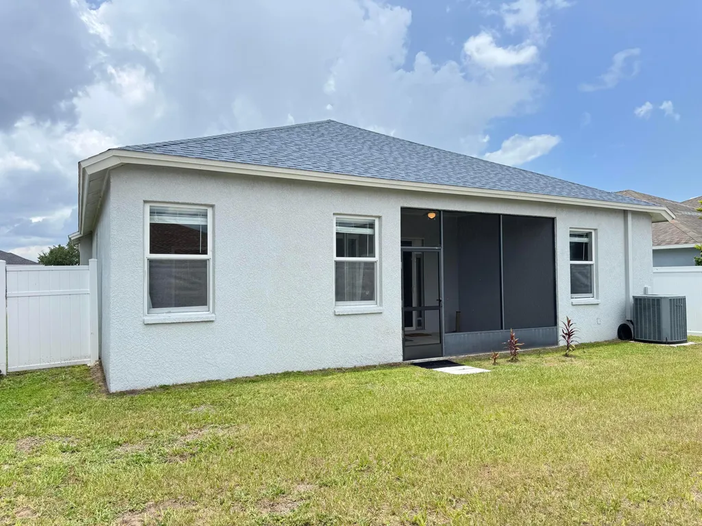 10868 Standing Stone Drive Wimauma FL 33598