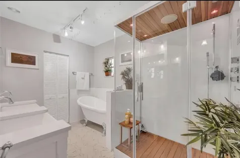 517 SW 10th Street Fort Lauderdale FL 33315
