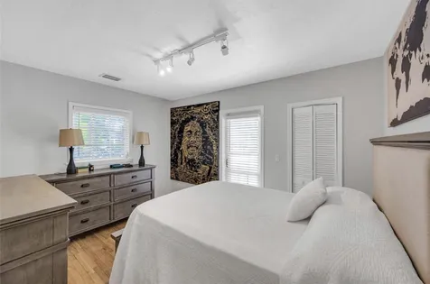 517 SW 10th Street Fort Lauderdale FL 33315