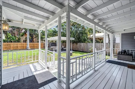 517 SW 10th Street Fort Lauderdale FL 33315