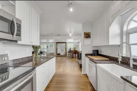 517 SW 10th Street Fort Lauderdale FL 33315