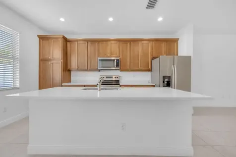 540 Sanderling Circle Deerfield Beach FL 33442