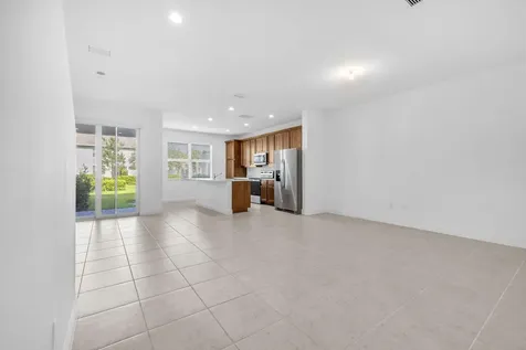 540 Sanderling Circle Deerfield Beach FL 33442