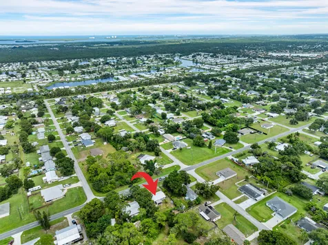 6505 Deleon Avenue Fort Pierce FL 34951