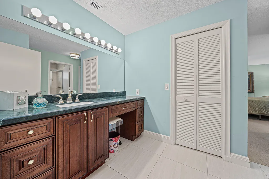 10433 Coralberry Way Boynton Beach FL 33436