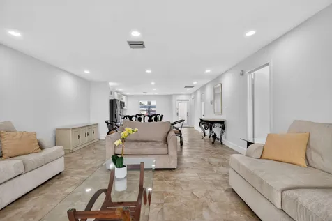 5093 Privet Place Delray Beach FL 33484
