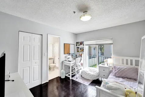 173 Riviera Circle Weston FL 33326