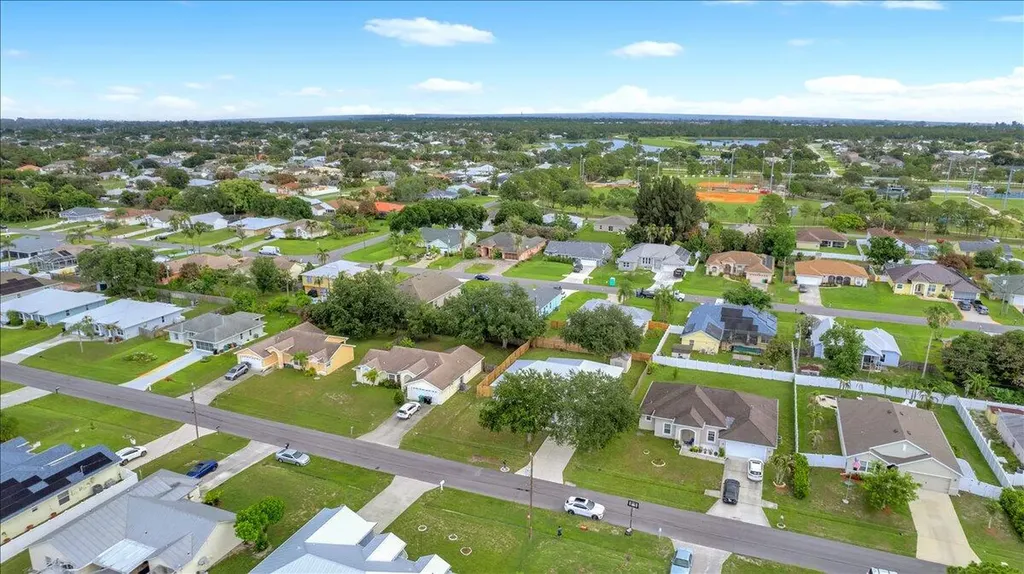 3264 SE Quay Street Port St Lucie FL 34984