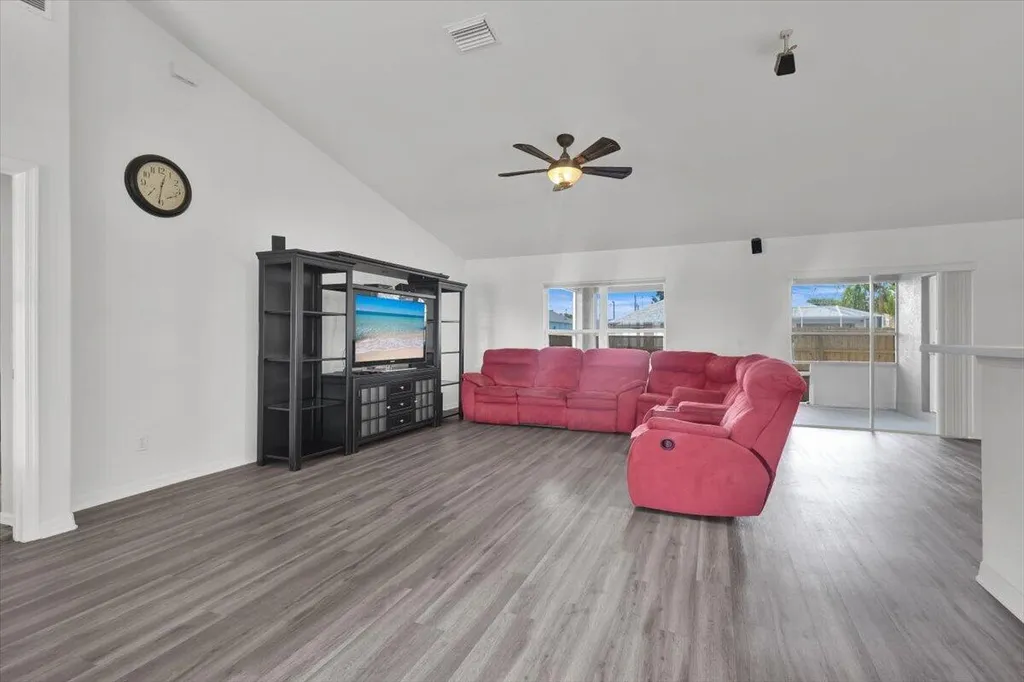 3264 SE Quay Street Port St Lucie FL 34984