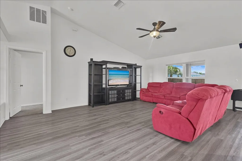 3264 SE Quay Street Port St Lucie FL 34984