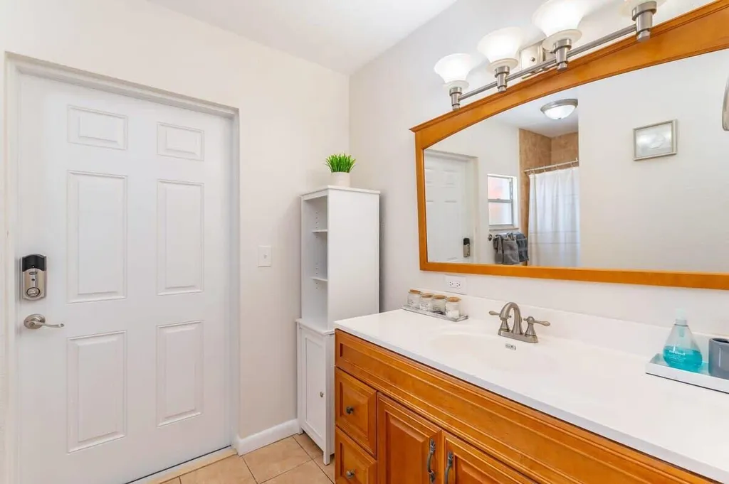 1183 SE 1st Way Deerfield Beach FL 33441