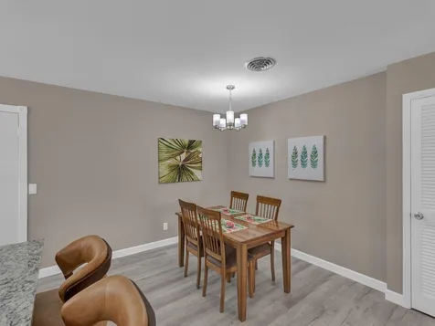 476 19th Place Vero Beach FL 32960