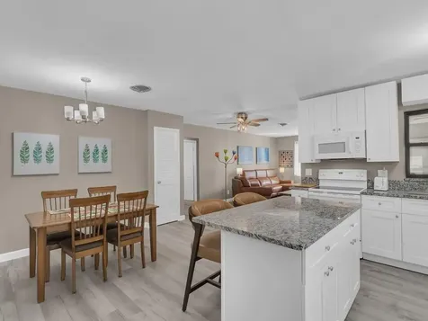 476 19th Place Vero Beach FL 32960