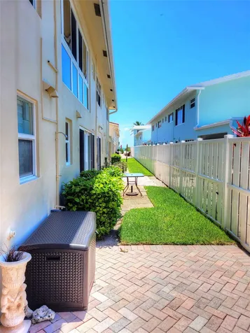 5450 N Ocean Boulevard Lauderdale By The Sea FL 33308