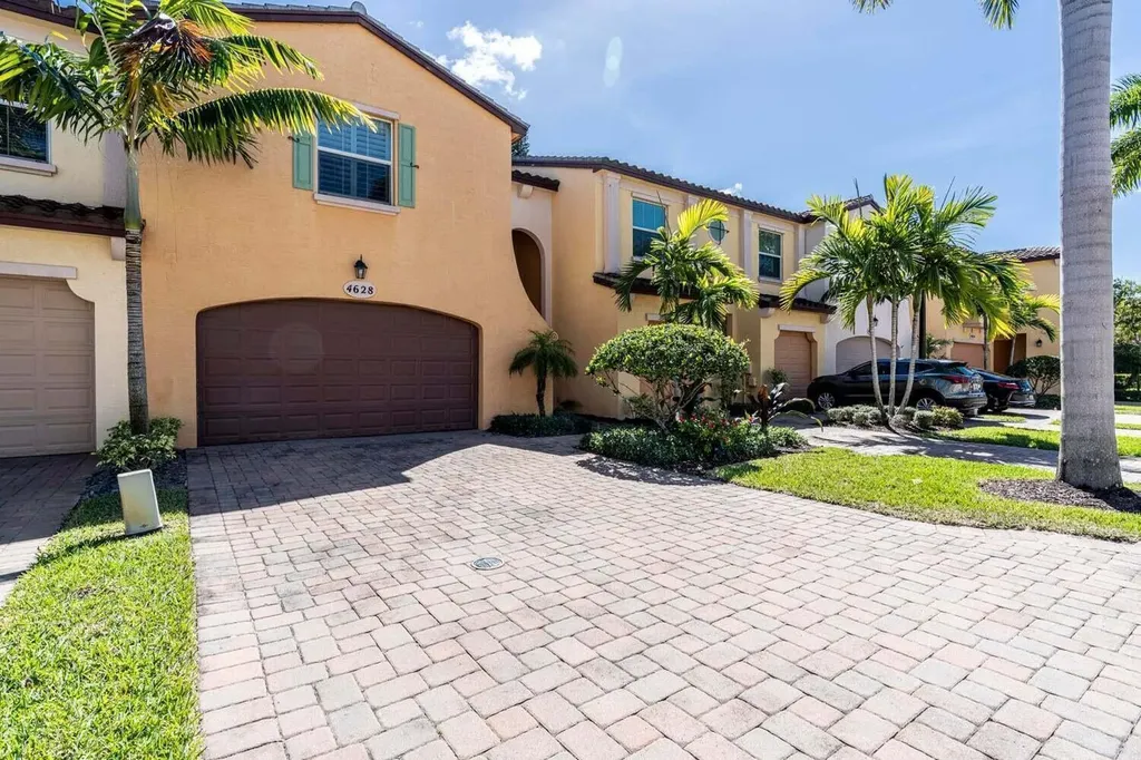 4628 Mediterranean Circle Palm Beach Gardens FL 33418
