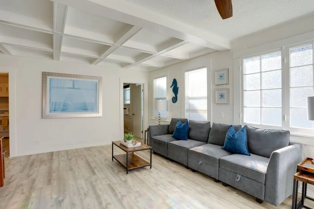 216 S M Street Lake Worth Beach FL 33460