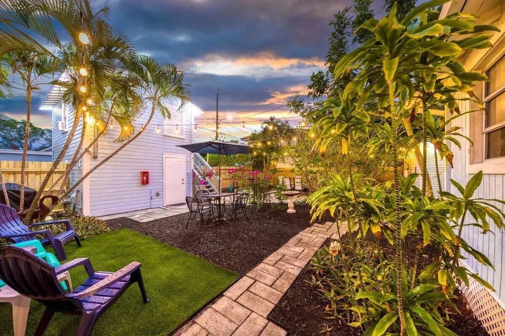 216 S M Street Lake Worth Beach FL 33460