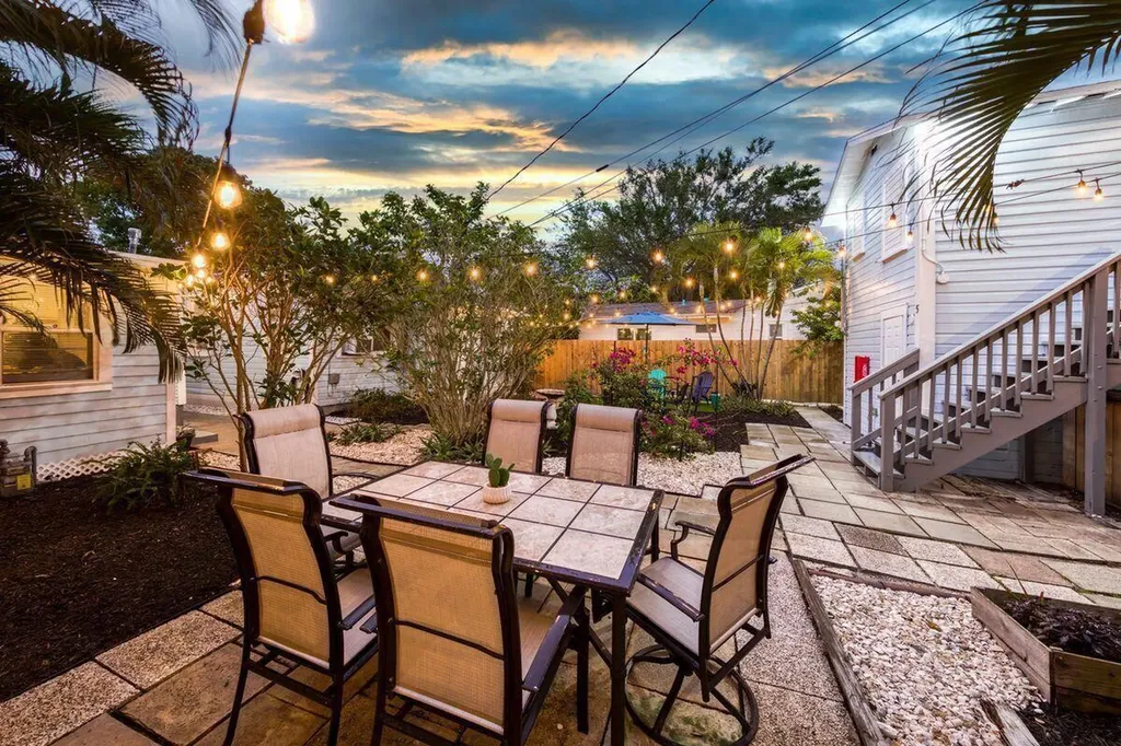 216 S M Street Lake Worth Beach FL 33460