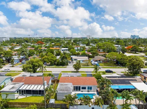 250 NE 57th Street Oakland Park FL 33334