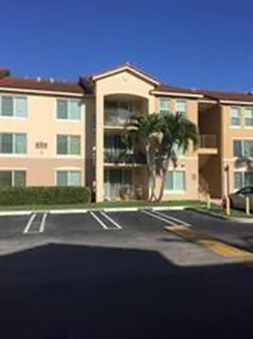 201 Villa Circle Boynton Beach FL 33435