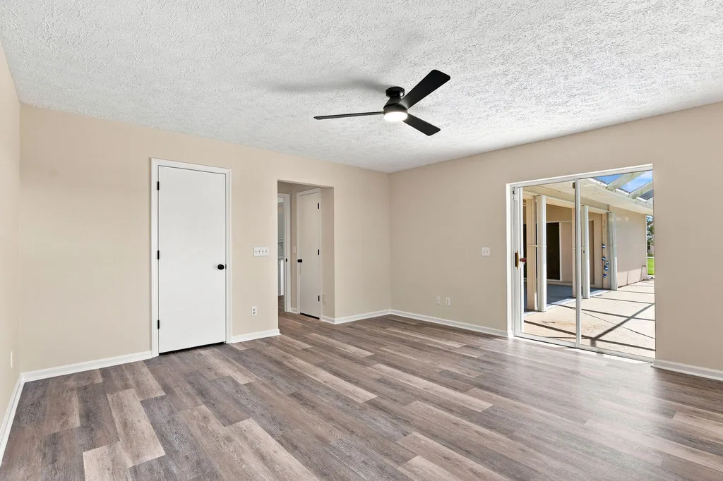 165 SW Hawthorne Circle Port St Lucie FL 34953