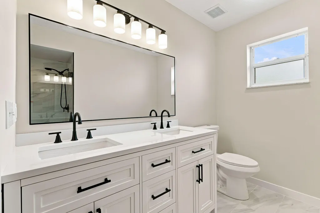 165 SW Hawthorne Circle Port St Lucie FL 34953