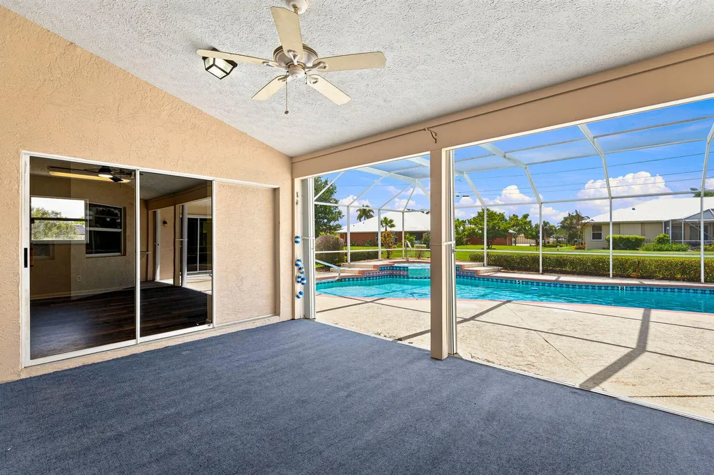 165 SW Hawthorne Circle Port St Lucie FL 34953
