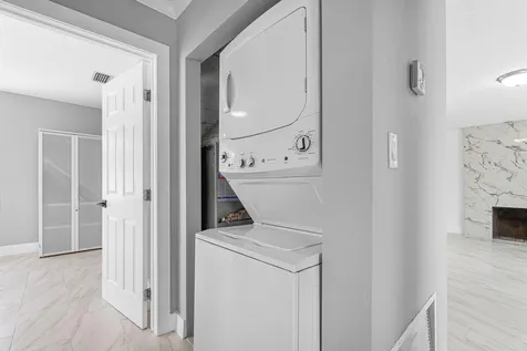 246 NE 13th Street Delray Beach FL 33444