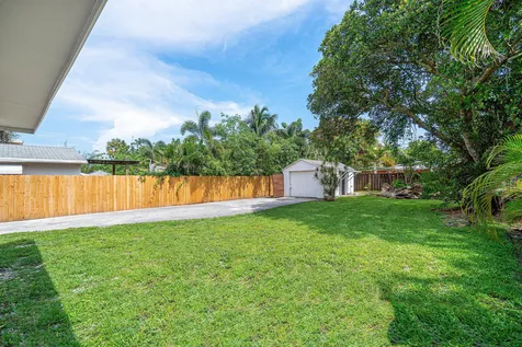 246 NE 13th Street Delray Beach FL 33444