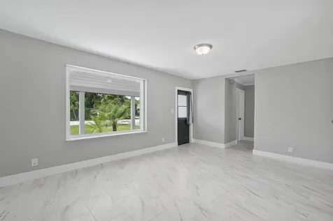 246 NE 13th Street Delray Beach FL 33444
