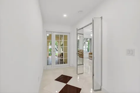 6105 Via Laguna Lane Boca Raton FL 33433