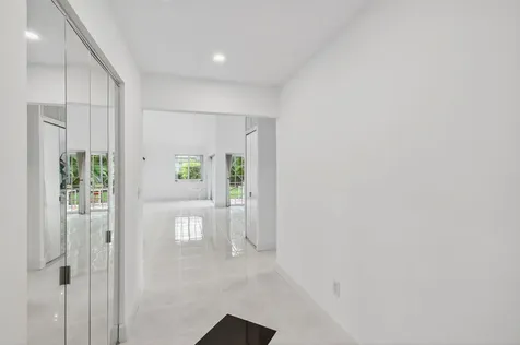 6105 Via Laguna Lane Boca Raton FL 33433