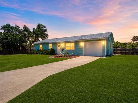 4436 SE Beckett Avenue Stuart FL 34997