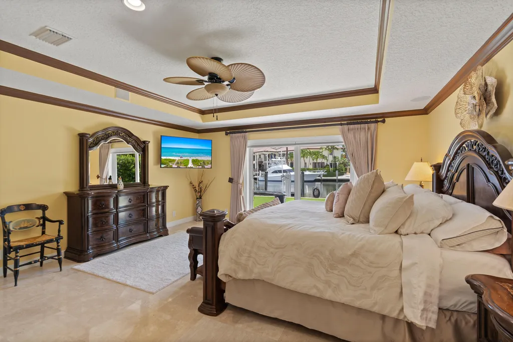 2600 NE 33rd Street Lighthouse Point FL 33064