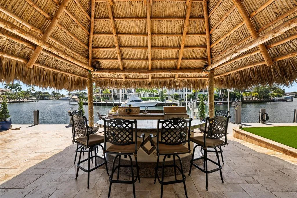 2600 NE 33rd Street Lighthouse Point FL 33064