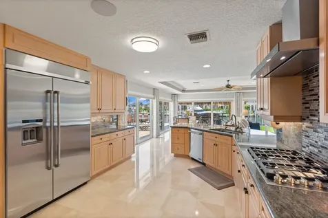 2600 NE 33rd Street Lighthouse Point FL 33064