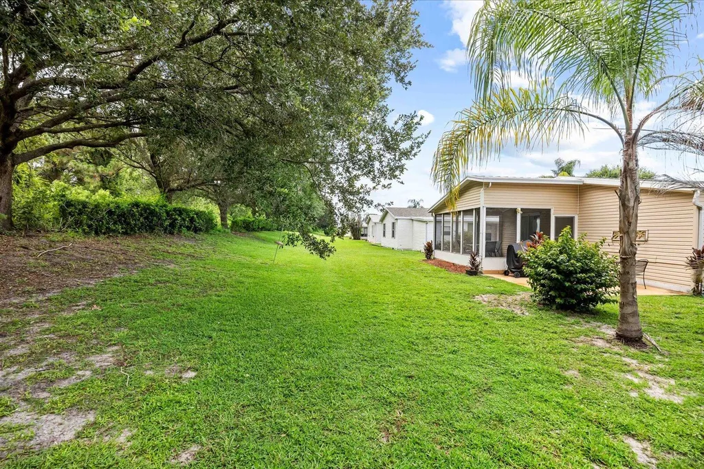 2824 Hook Court Port St Lucie FL 34952