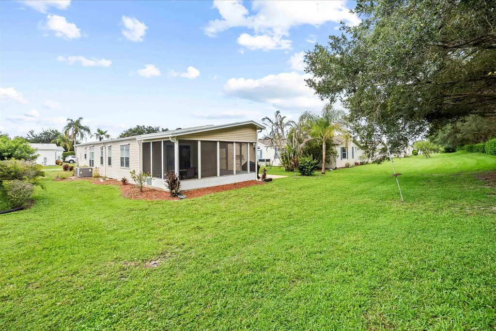 2824 Hook Court Port St Lucie FL 34952