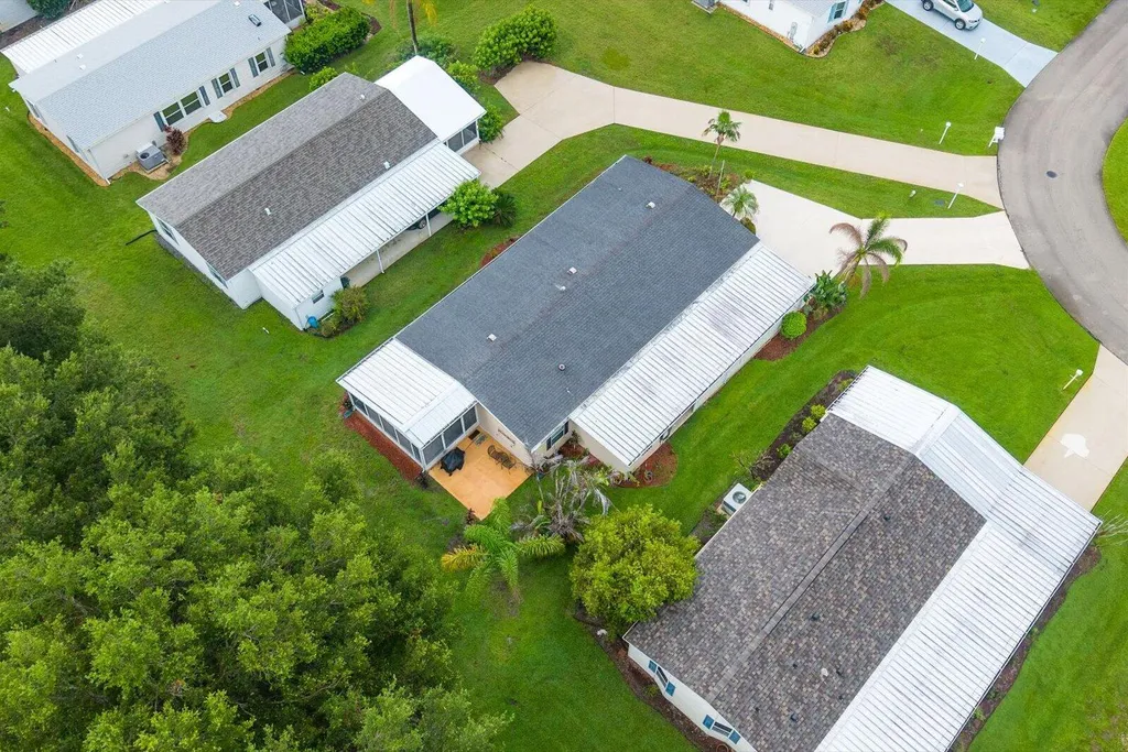 2824 Hook Court Port St Lucie FL 34952