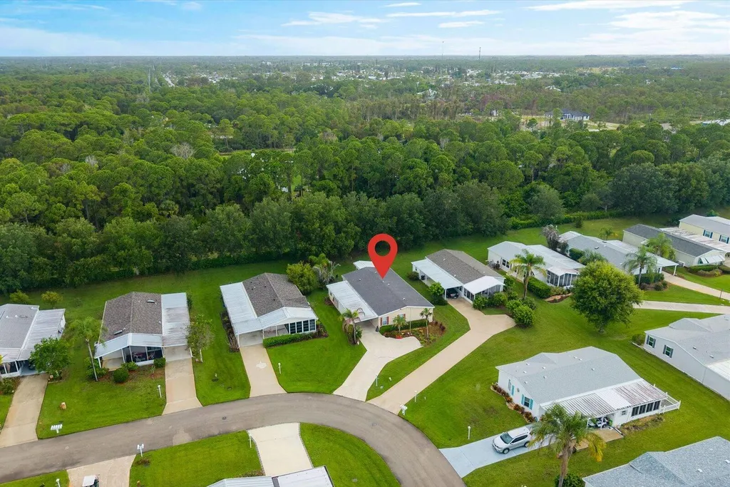 2824 Hook Court Port St Lucie FL 34952