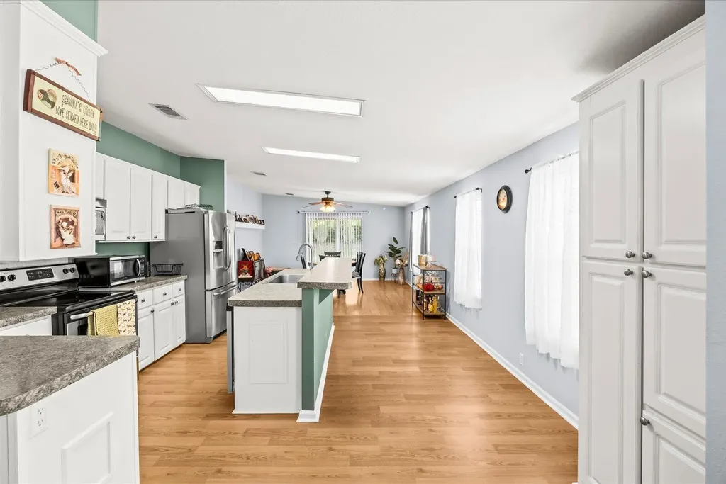 2824 Hook Court Port St Lucie FL 34952