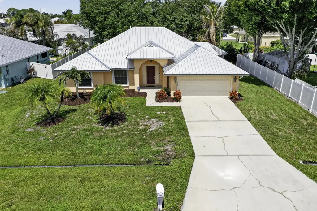 3408 SW Funtuna Street Port St Lucie FL 34953