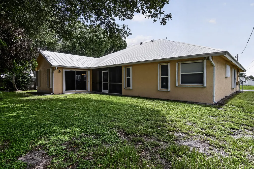3408 SW Funtuna Street Port St Lucie FL 34953