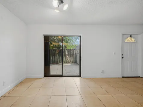 105 Woodland Road Palm Springs FL 33461